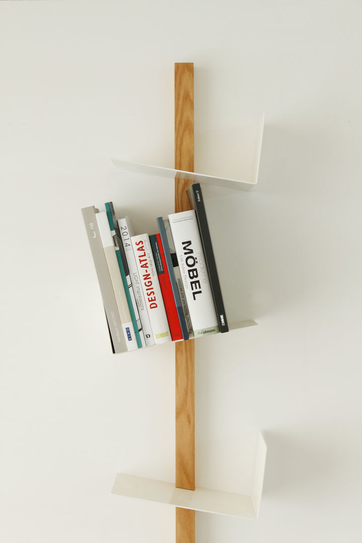 Bücherregal FRIEDRICH, Formfreund Holzmanufaktur Formfreund Holzmanufaktur Minimalistische woonkamers Wandplanken