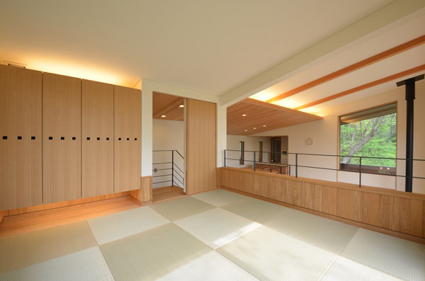大きな栗の木の下の家, 鎌田建築設計室 鎌田建築設計室 Asian style media room