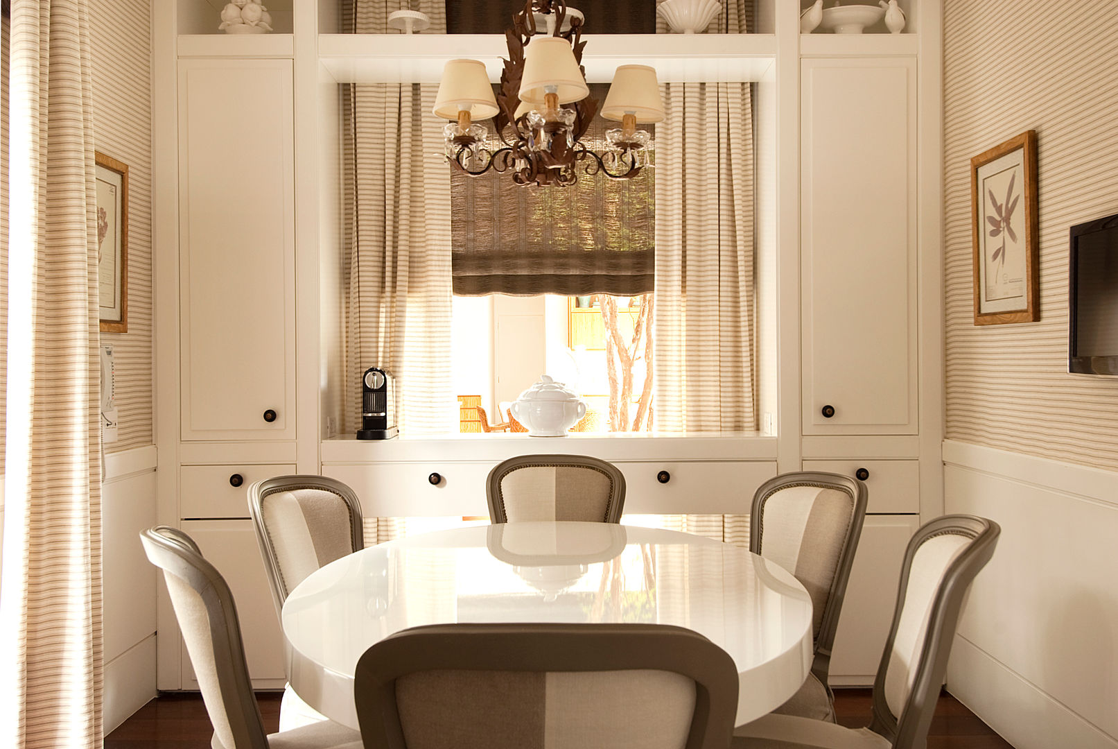 Rua Austria, Prado Zogbi Tobar Prado Zogbi Tobar Classic style dining room