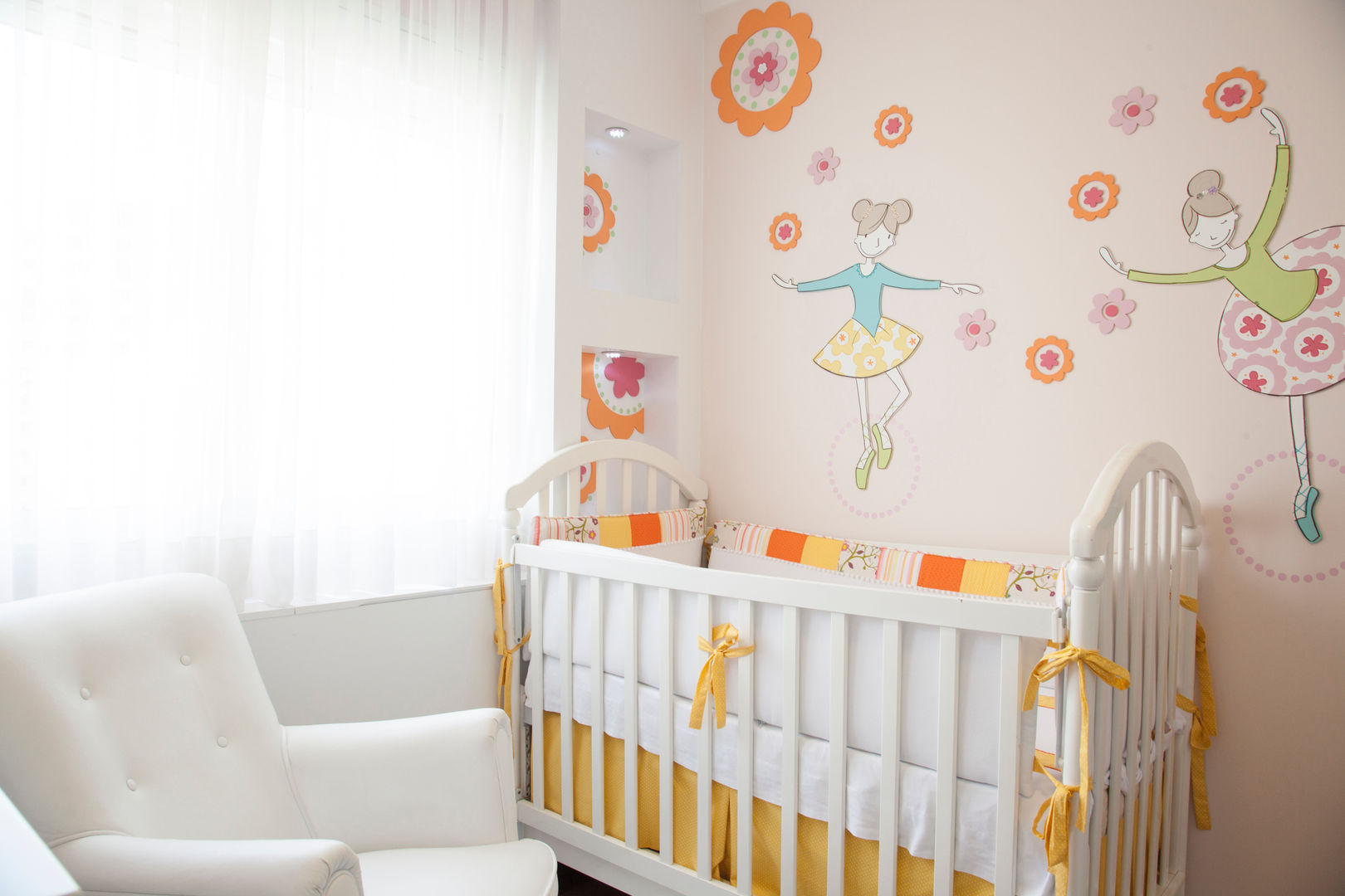 Vila Mariana, Tikkanen arquitetura Tikkanen arquitetura Nursery/kid’s room Accessories & decoration