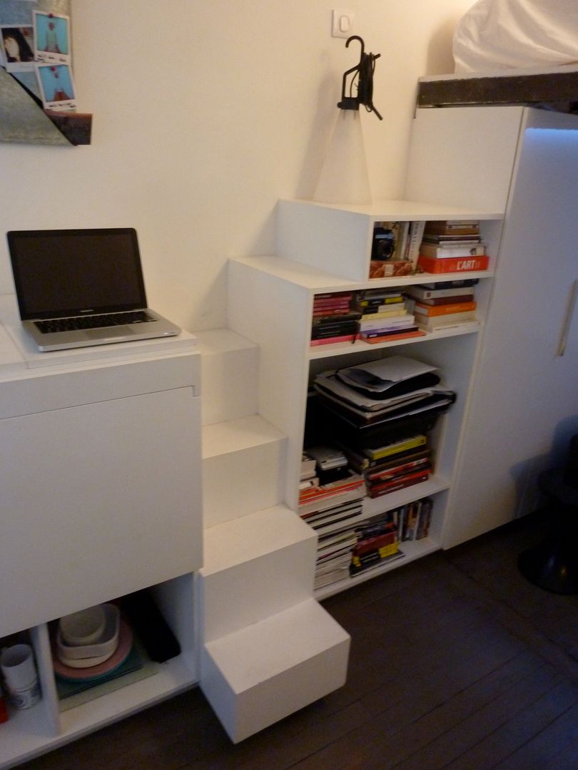 Studio de 14 m2 à Montmartre, Antinomik design Antinomik design Minimalist living room