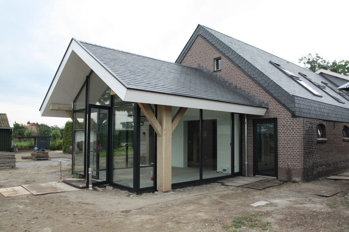 Verbouw stal bij boerderij, Architectenbureau Jules Zwijsen Architectenbureau Jules Zwijsen Modern style conservatory