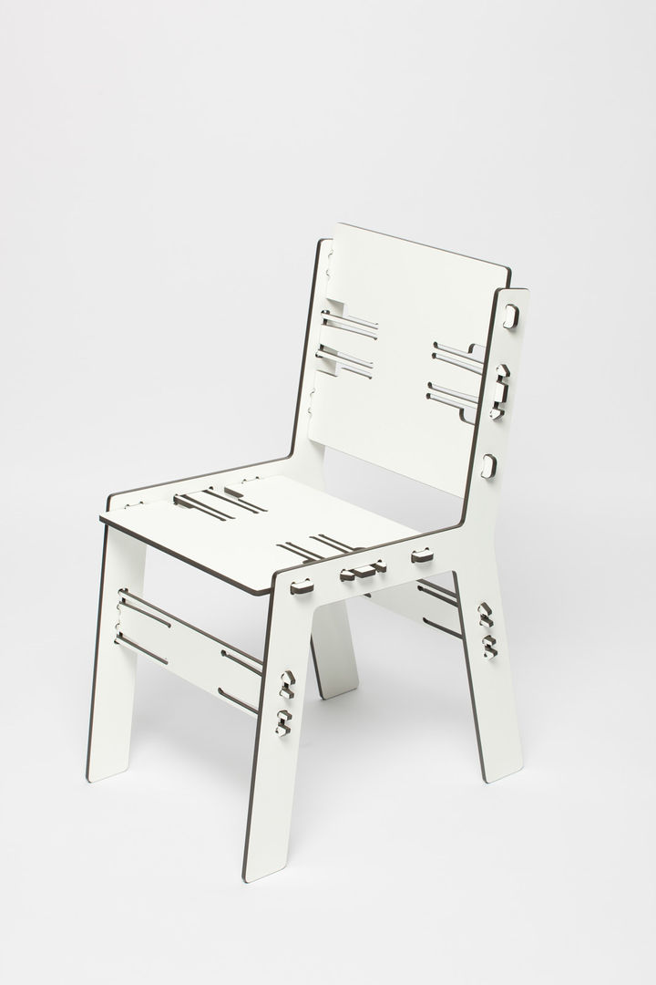 The CLICdiner chair HPL, PeLiDesign PeLiDesign ミニマルデザインの ダイニング 椅子＆ベンチ