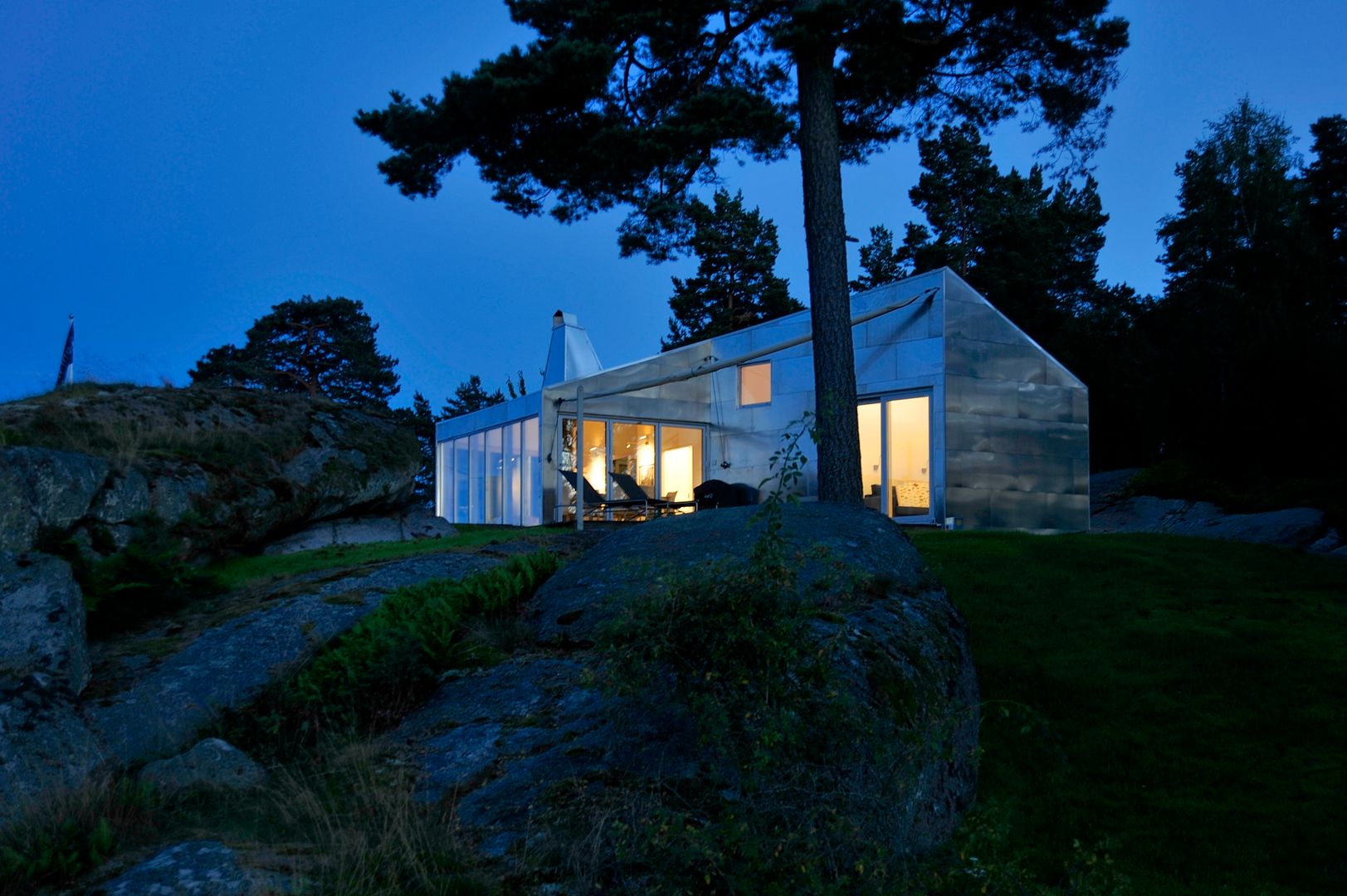 Aluminum Cabin, Jarmund/Vigsnæs AS Arkitekter MNAL Jarmund/Vigsnæs AS Arkitekter MNAL Casas ecléticas