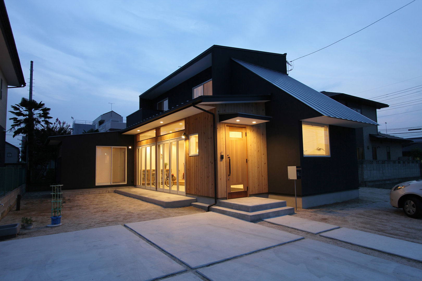 土間リビングの家, FCD FCD Modern houses