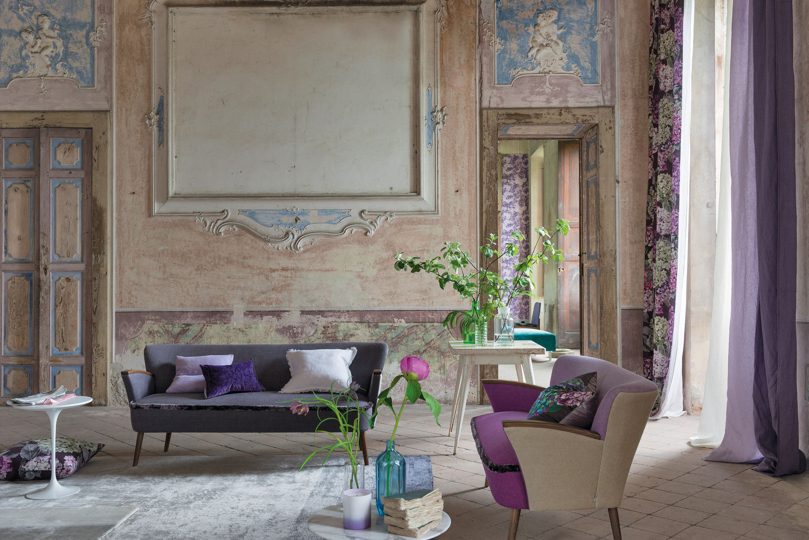 Madhuri Print collection AW14, Designers Guild Designers Guild Salas de estilo rústico