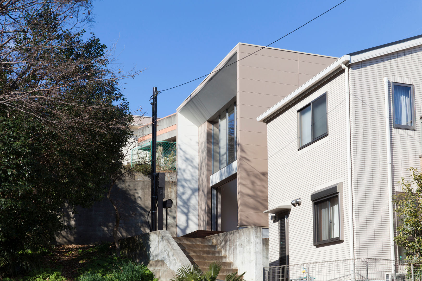 船橋の家, 秦野浩司建築設計事務所 秦野浩司建築設計事務所 Modern houses