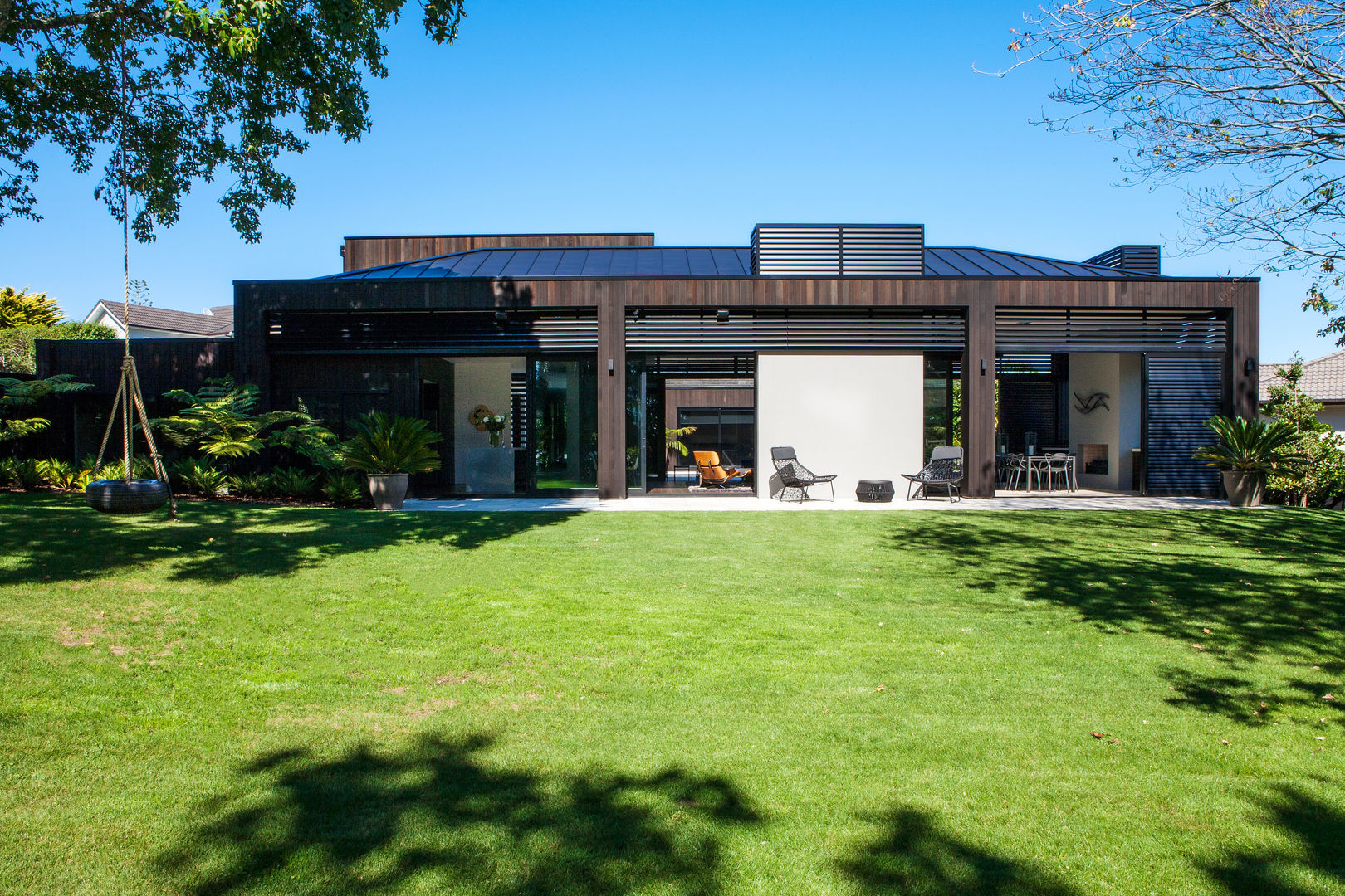 Godden Cres, Dorrington Atcheson Architects Dorrington Atcheson Architects Modern home