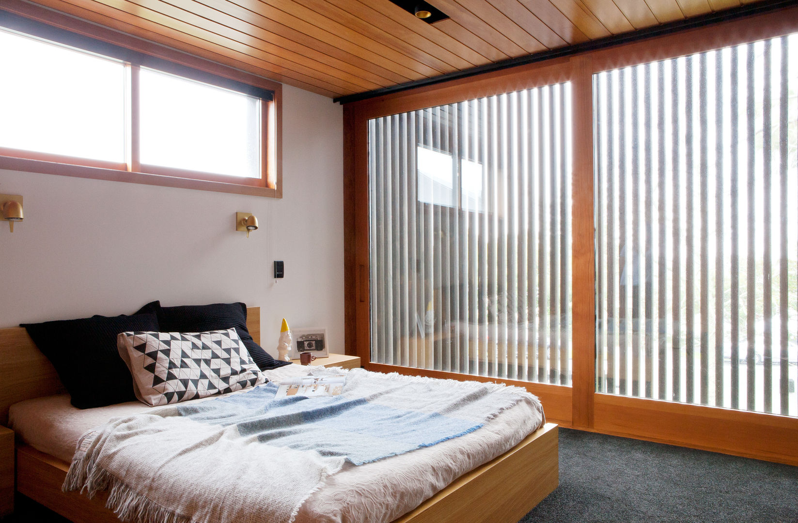 Marine Parade, Dorrington Atcheson Architects Dorrington Atcheson Architects Modern style bedroom