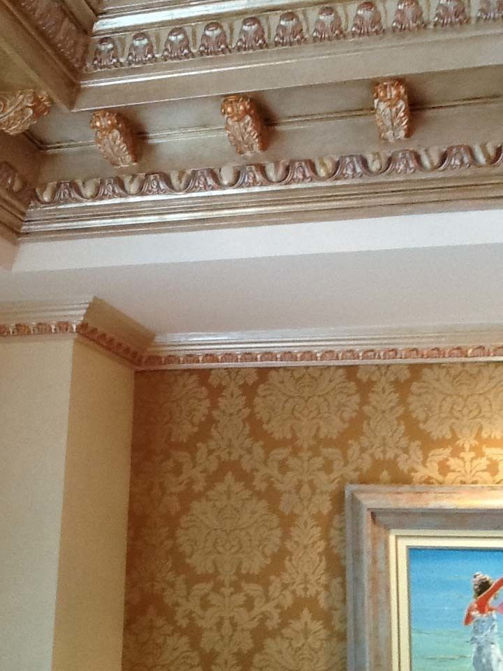 Salón Marbella. Básico Veneciano,Arte Decorativo Paredes y suelos de estilo clásico Decoración de paredes