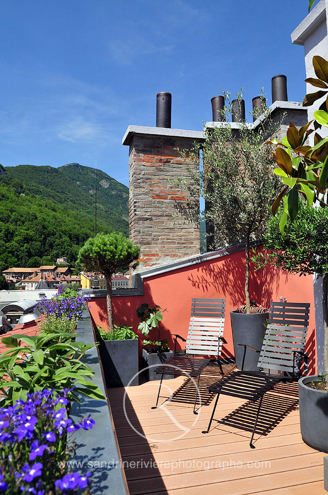 ​Aménagement d'un toit terrasse en ville réalisé par l'architecte Olivier Boutry Sandrine RIVIERE Photographie