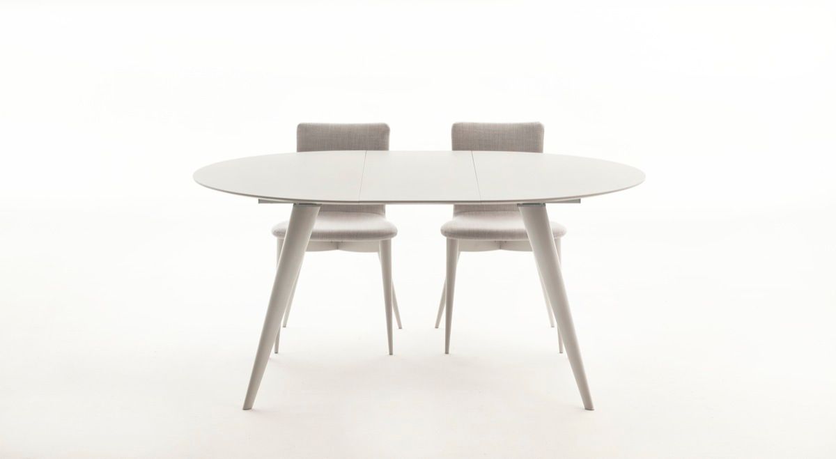 Table "Elegance" , Pacini e Cappellini Pacini e Cappellini Cocinas de estilo moderno Mesas, sillas y bancos