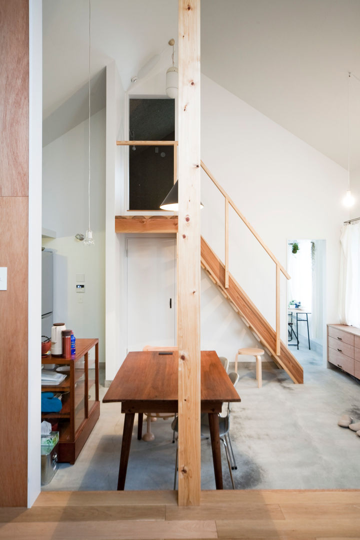 秦野ハウス Hadano House, straight design lab straight design lab 北欧デザインの ダイニング