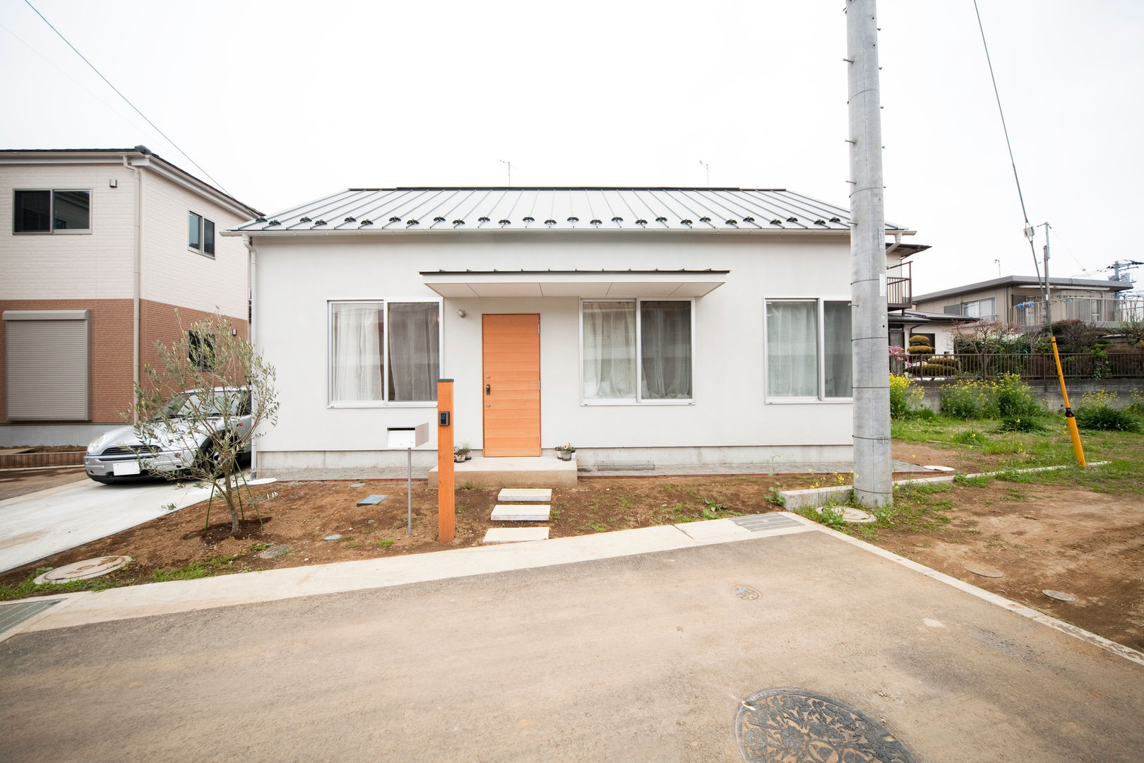 秦野ハウス Hadano House, straight design lab straight design lab Casas de estilo escandinavo