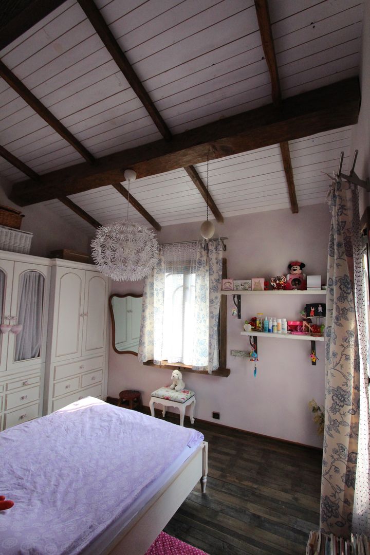 Provence Villa in İstanbul, Orkun Indere Interiors Orkun Indere Interiors カントリーデザインの 子供部屋