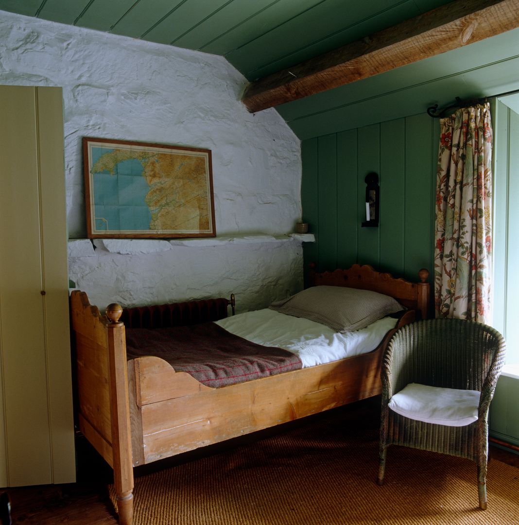 Welsh Farmhouse, Hackett Holland Hackett Holland Bedroom