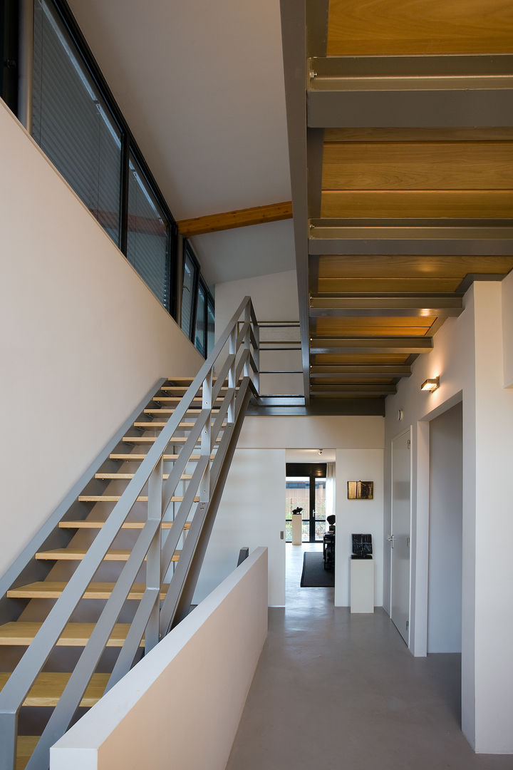 Villa's Bilthoven, Cita architecten Cita architecten Modern corridor, hallway & stairs