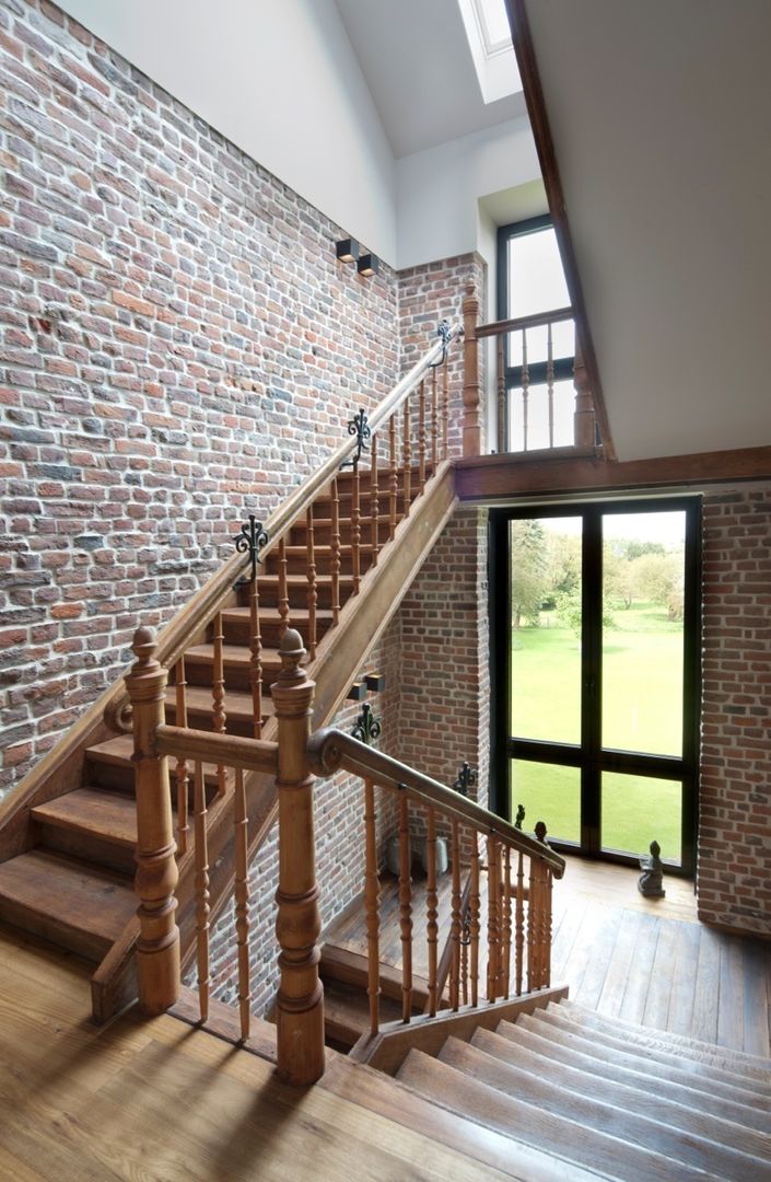 Innen-Und Aussenaufnahmen einer Villa im Privatgebrauch, SONJA SPECK FOTOGRAFIE SONJA SPECK FOTOGRAFIE Modern Corridor, Hallway and Staircase