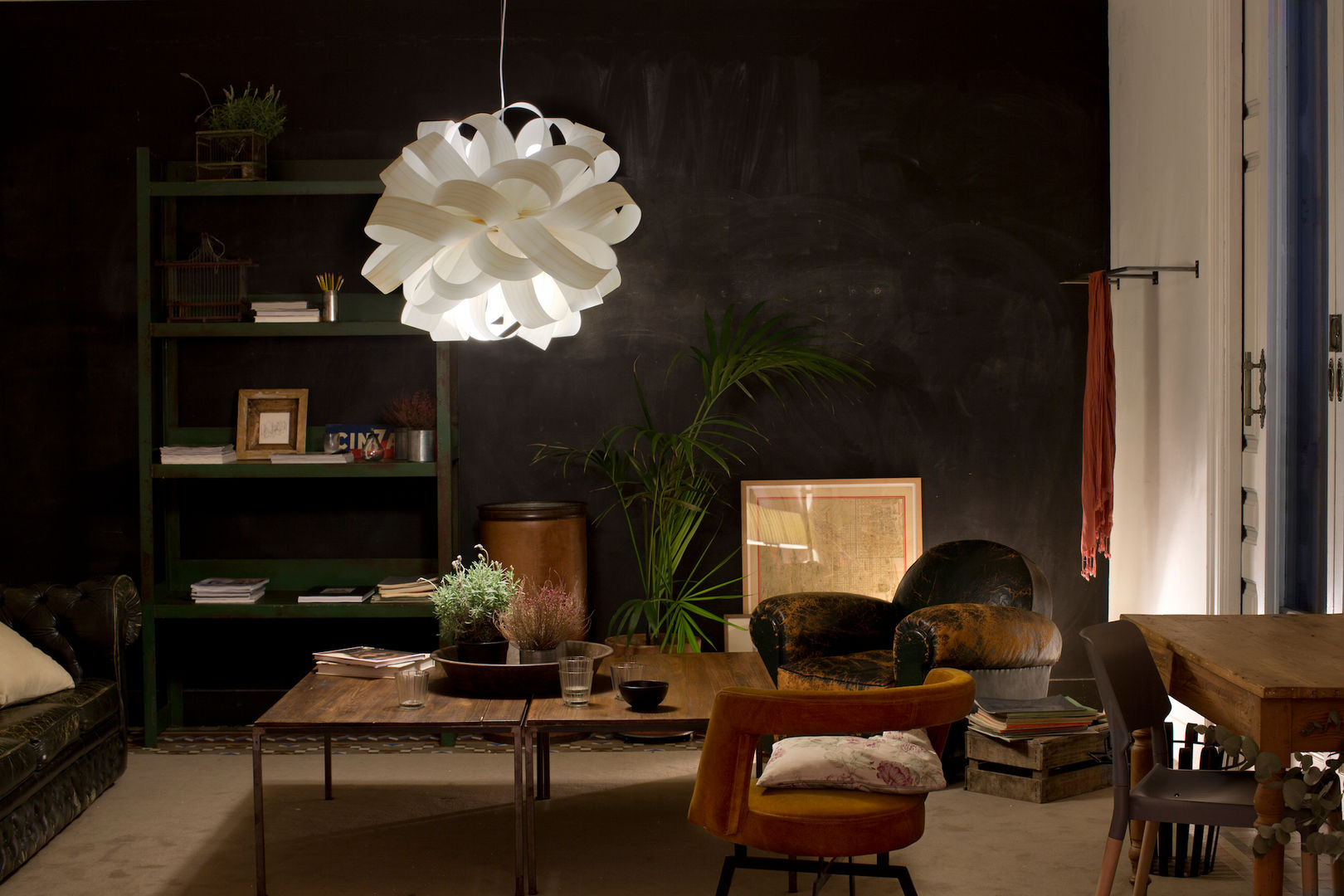 Inspirationen des Lampen & Leuchten Onlineshops DesignOrt, Designort Designort غرفة المعيشة إضاءة