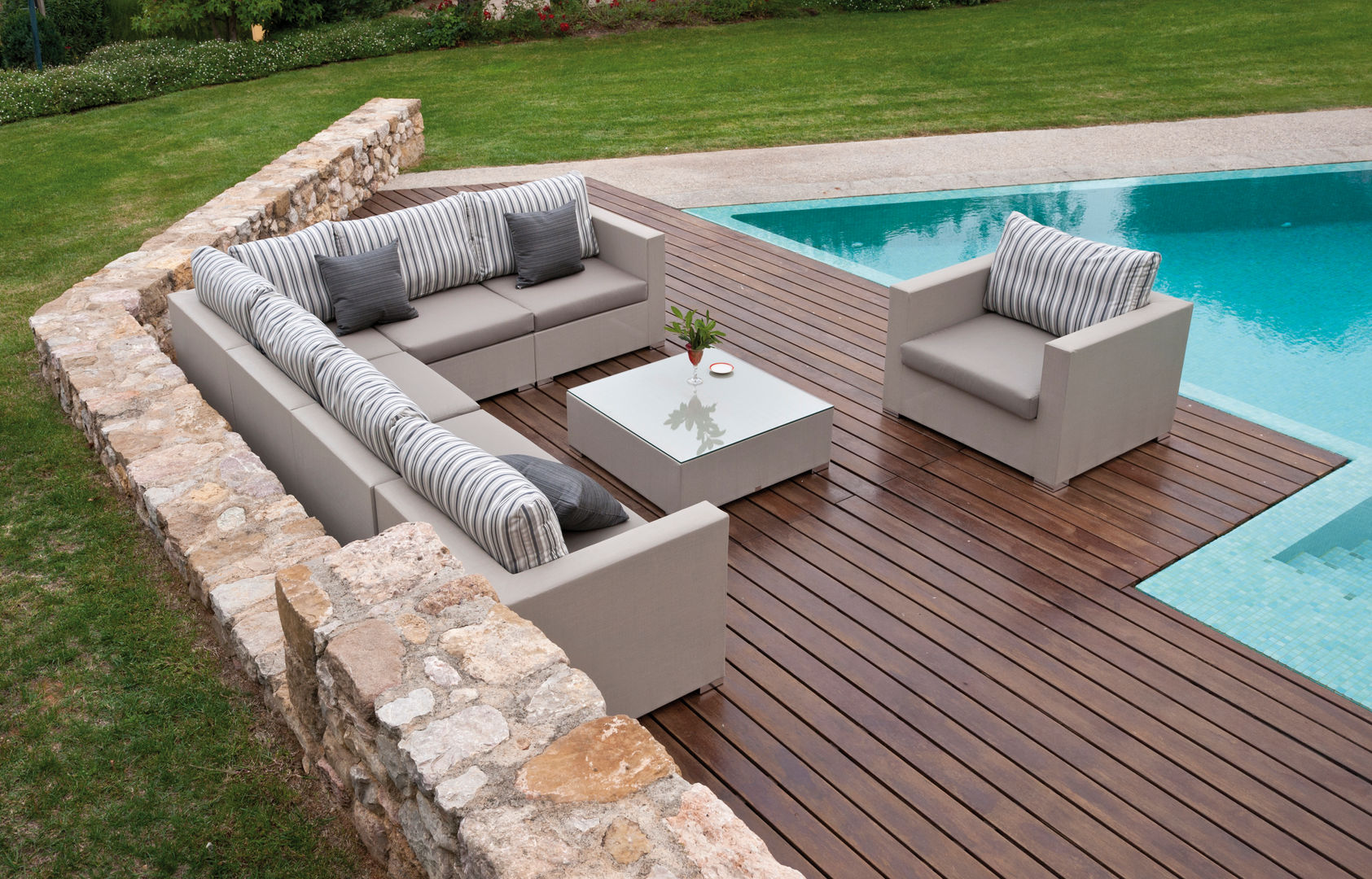 Sofa Siena homify Jardines de estilo moderno Mobiliario