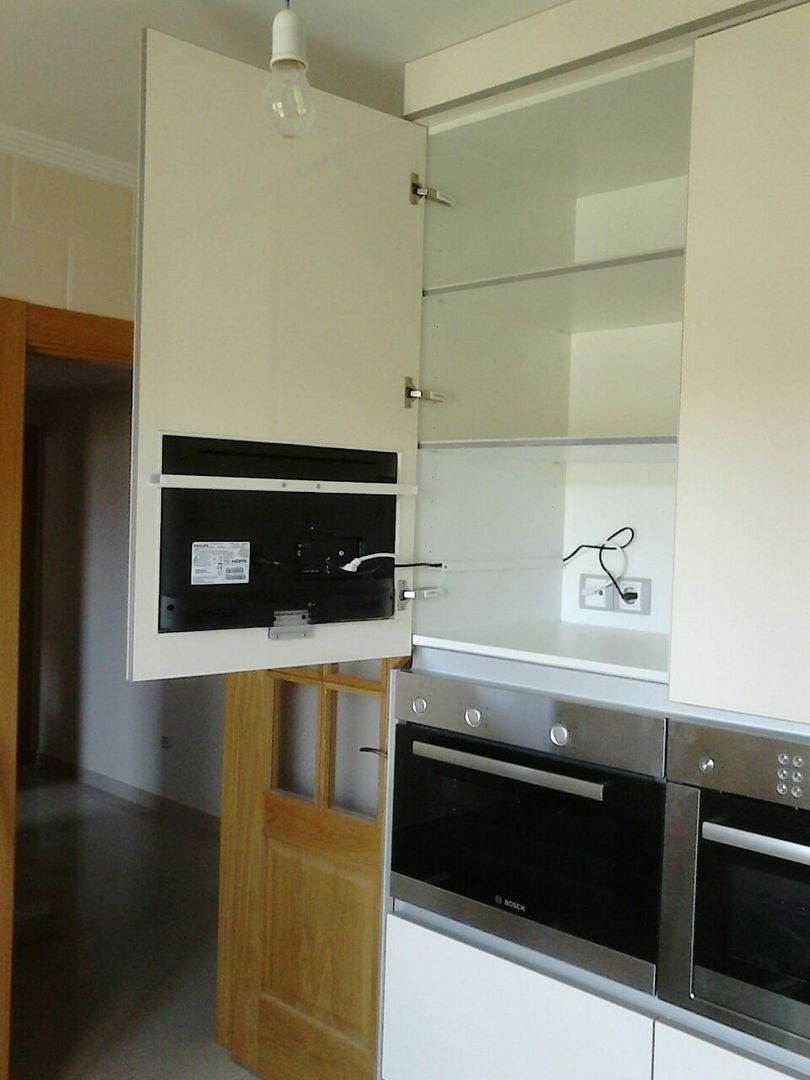 Cuando los pequeños detalles marcan la diferencia, SQ-Decoración SQ-Decoración Modern kitchen Cabinets & shelves