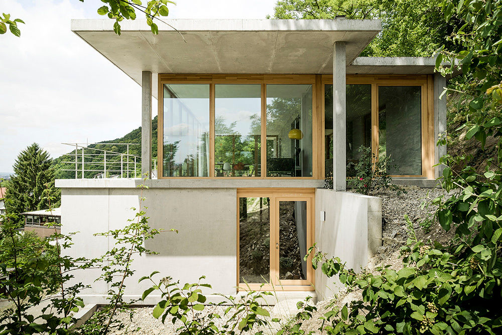 Modernes Traumhaus mit 1a-Aussicht, GIAN SALIS ARCHITEKT GIAN SALIS ARCHITEKT Casas de estilo moderno