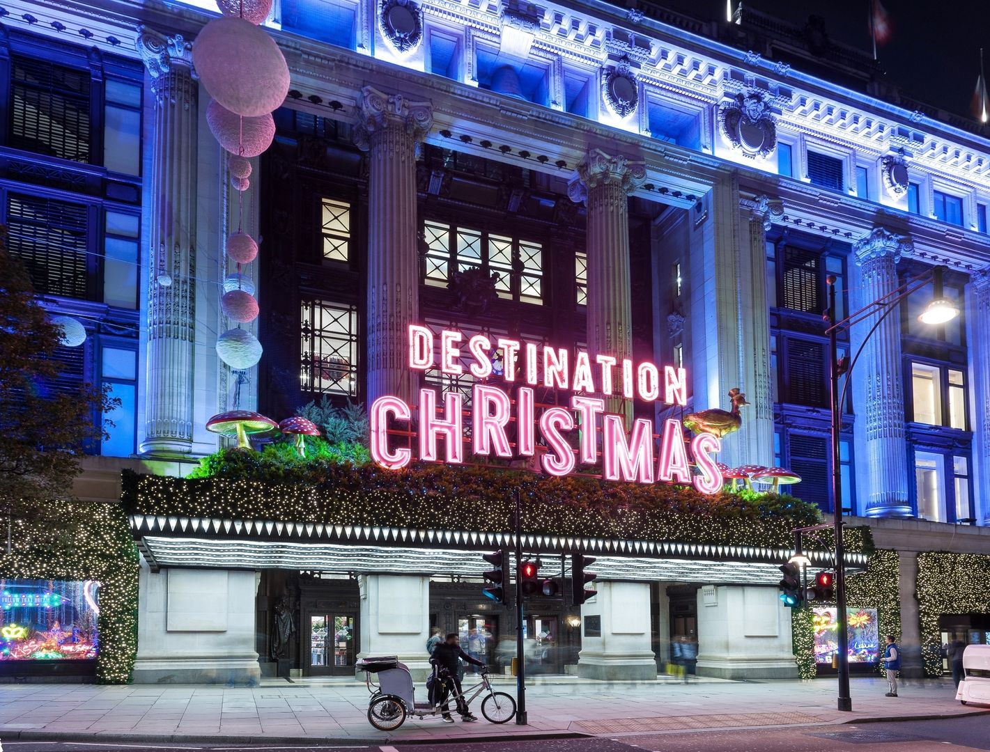 Christmas Window, Selfridges Selfridges مساحات تجارية