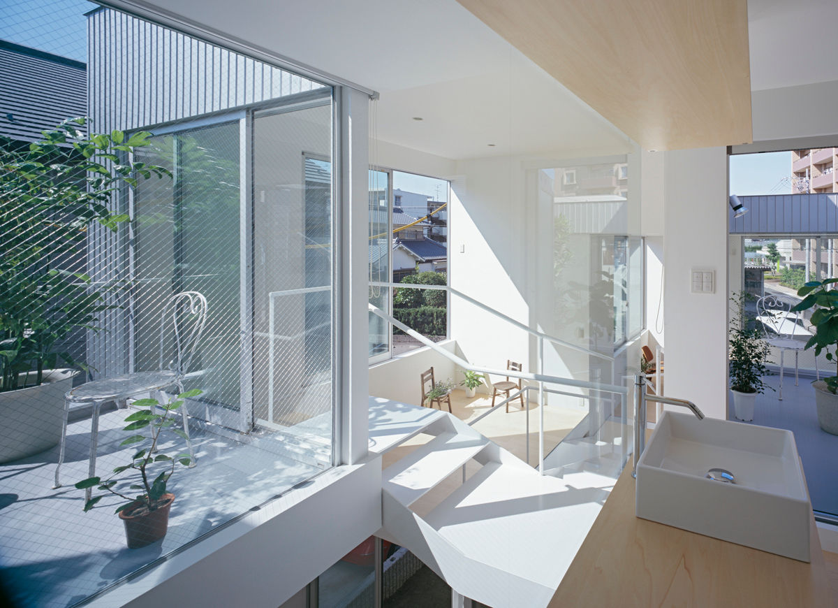 House in Chayagasaka, 近藤哲雄建築設計事務所 近藤哲雄建築設計事務所 Modern living room