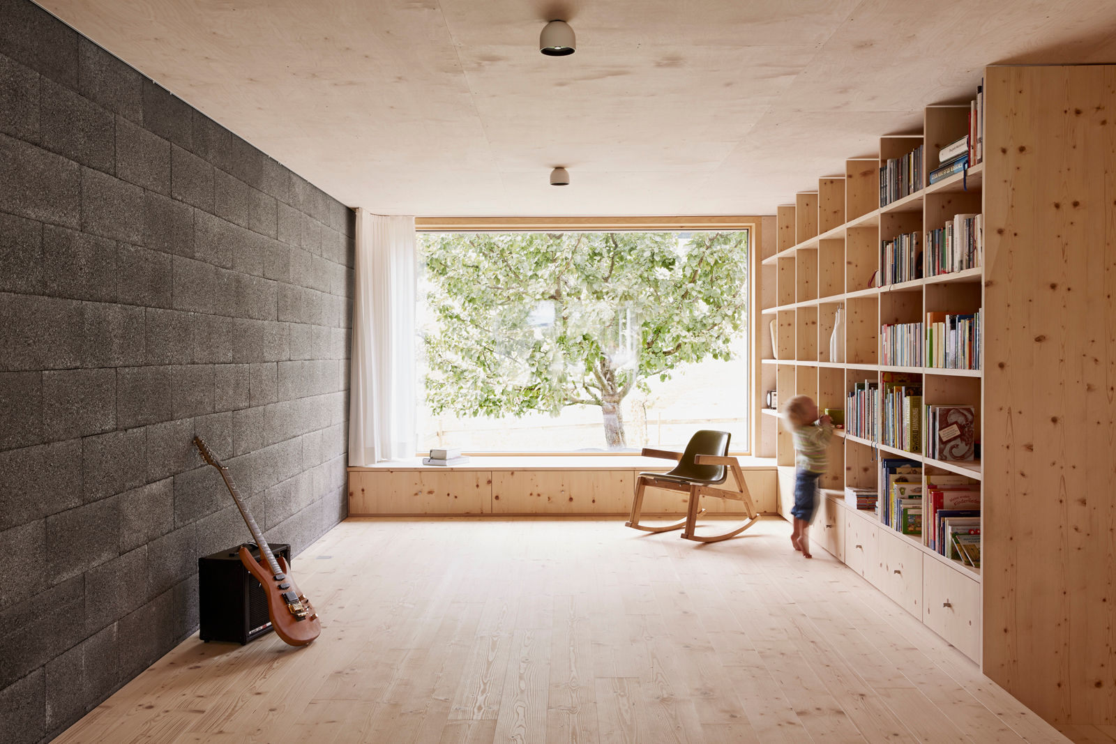 Haus Feurstein , Innauer-Matt Architekten ZT GmbH Innauer-Matt Architekten ZT GmbH Living room