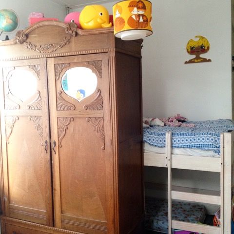 Voorbeelden, Retroloekie Retroloekie Спальня в классическом стиле Шкафы для одежды и комоды
