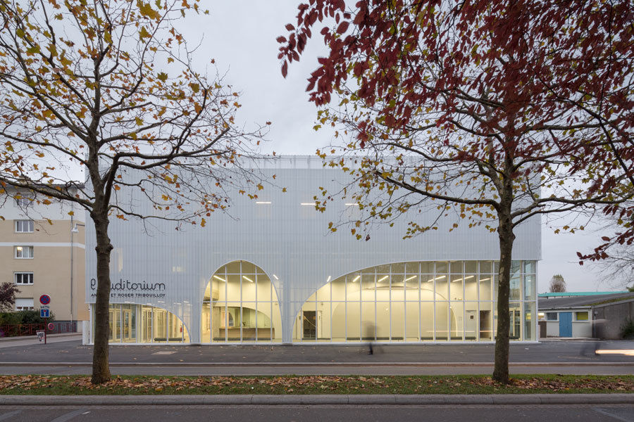 AUDITORIUM OF BONDY & RADIO FRANCE CHORALE SINGING CONSERVATORY — BONDY PARC Architectes Interior design