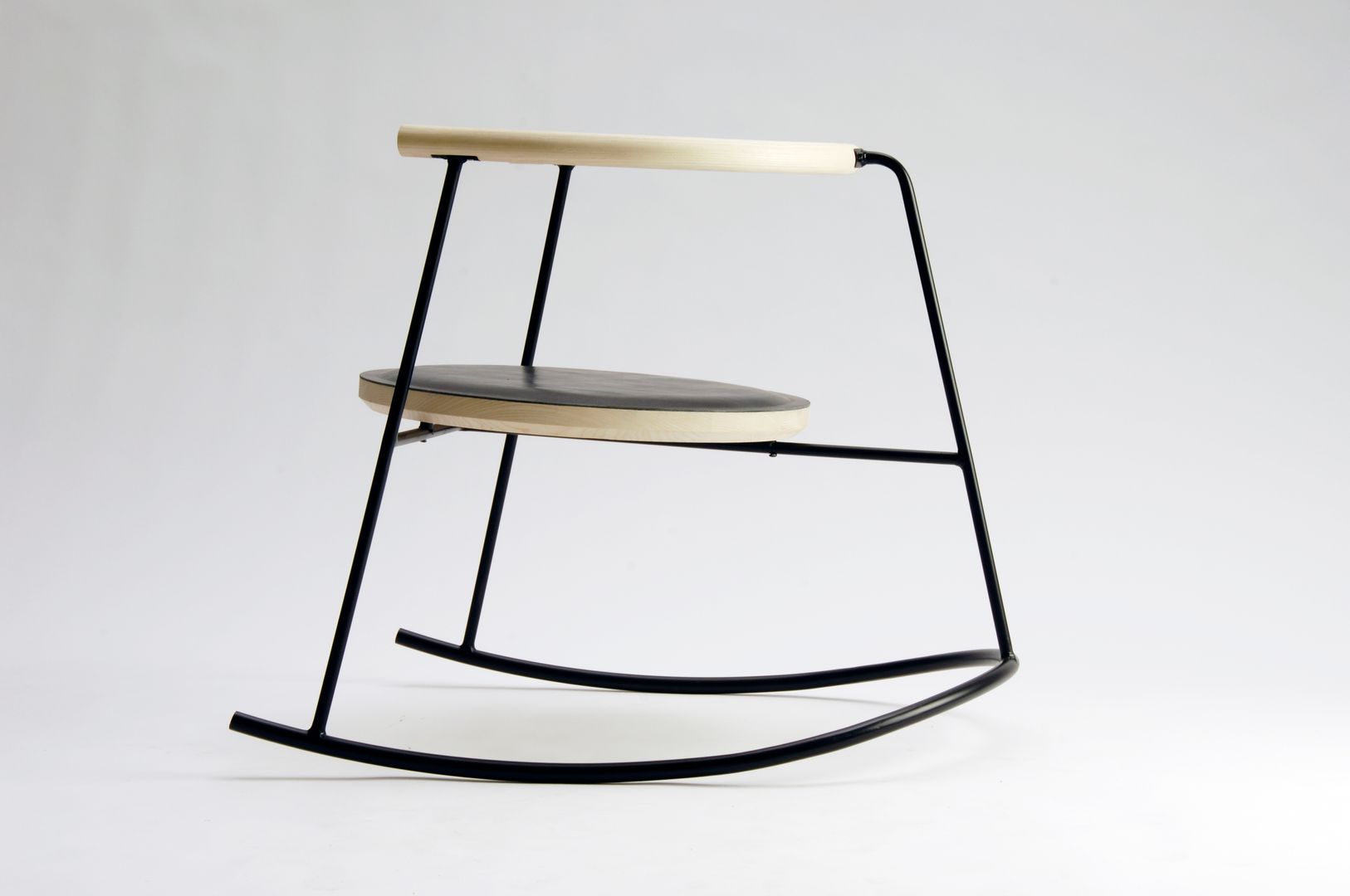 NOBU, Studio Rasmus Warberg Studio Rasmus Warberg Minimalist living room Stools & chairs