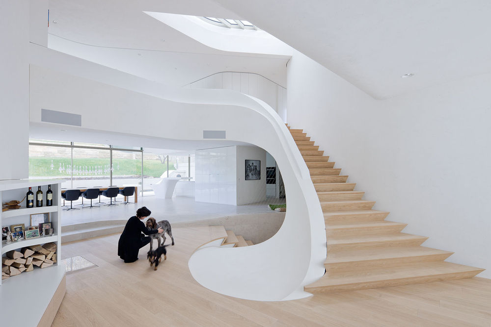 Haus am Weinberg, UNStudio UNStudio Minimalist corridor, hallway & stairs