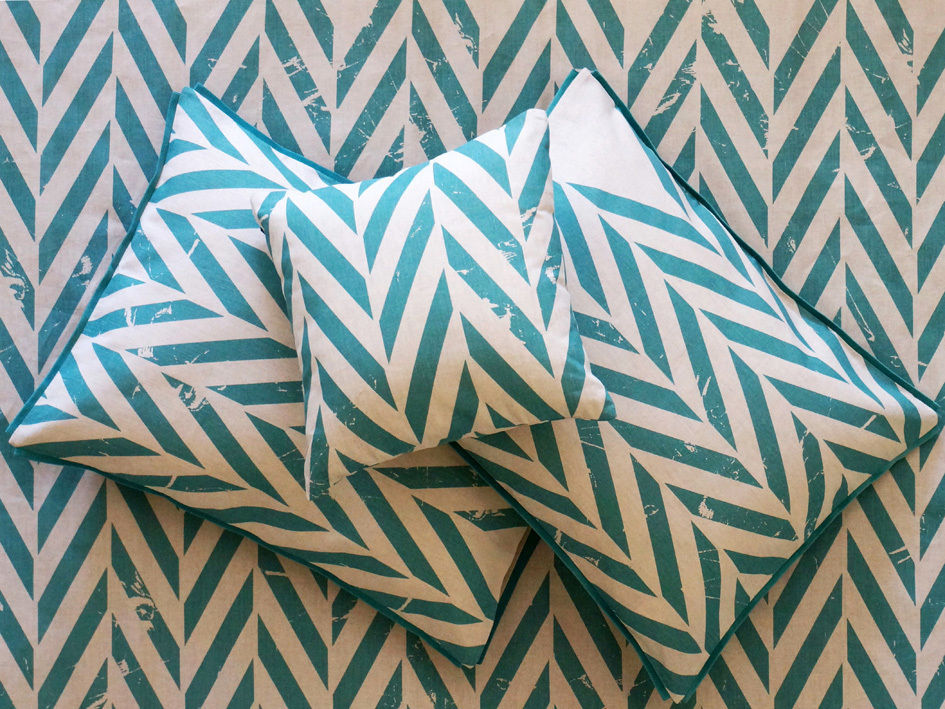 ZIGZAG printed linen bedding by Lovely Home Idea, LOVELY HOME IDEA LOVELY HOME IDEA غرفة نوم أقمشة و منسوجات