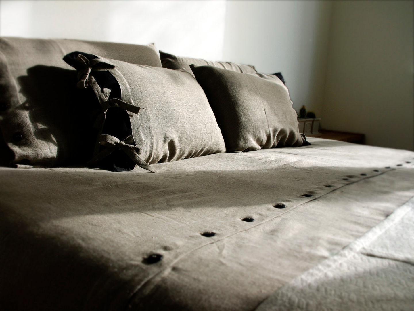 NATURAL linen bedding by Lovely Home Idea, LOVELY HOME IDEA LOVELY HOME IDEA غرفة نوم أقمشة و منسوجات