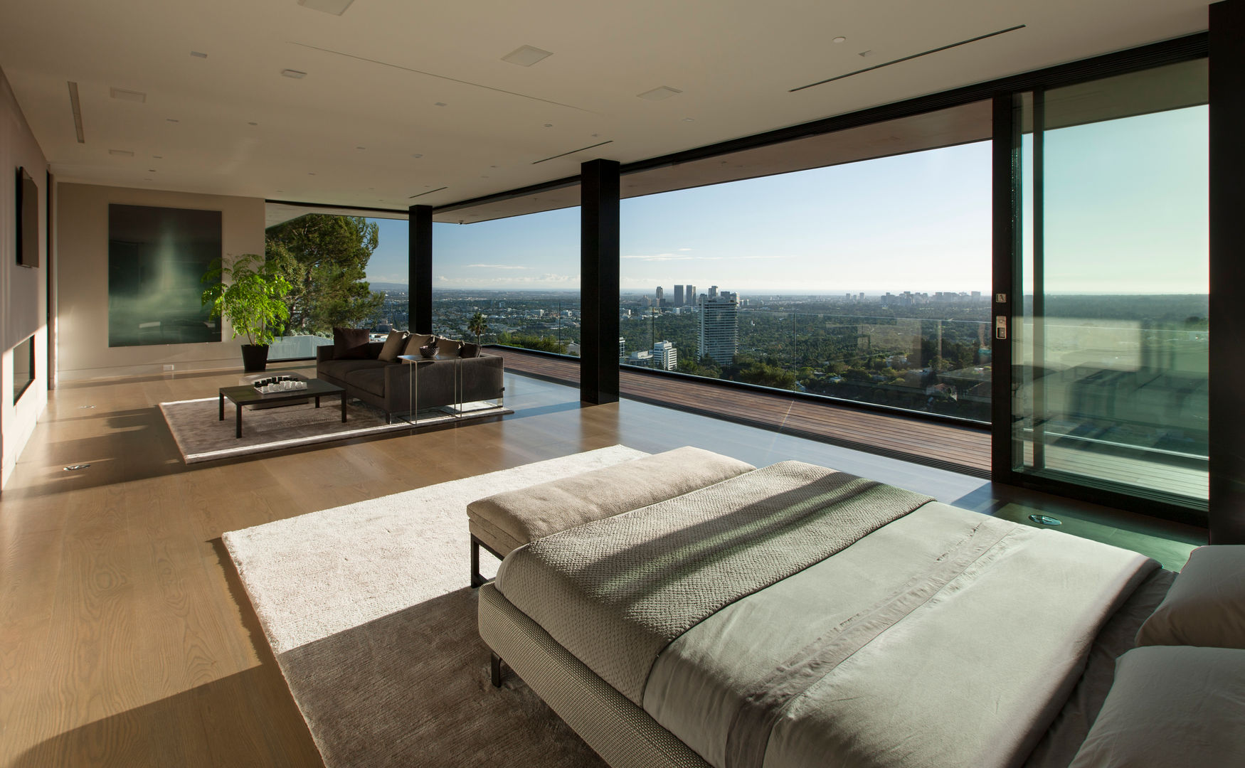 SUNSET STRIP RESIDENCE , McClean Design McClean Design Bedroom