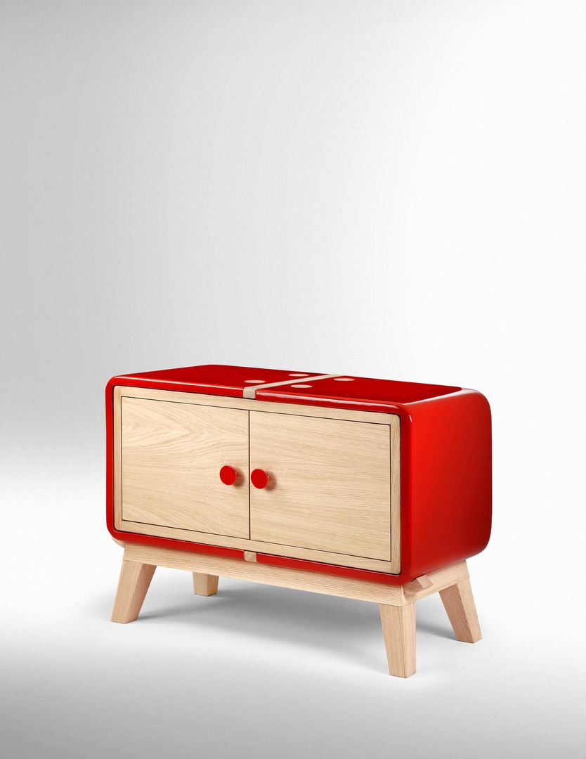 Keramos by Adriano Design Adriano Design ห้องนั่งเล่น ตู้เก็บของและชั้นเก็บของ