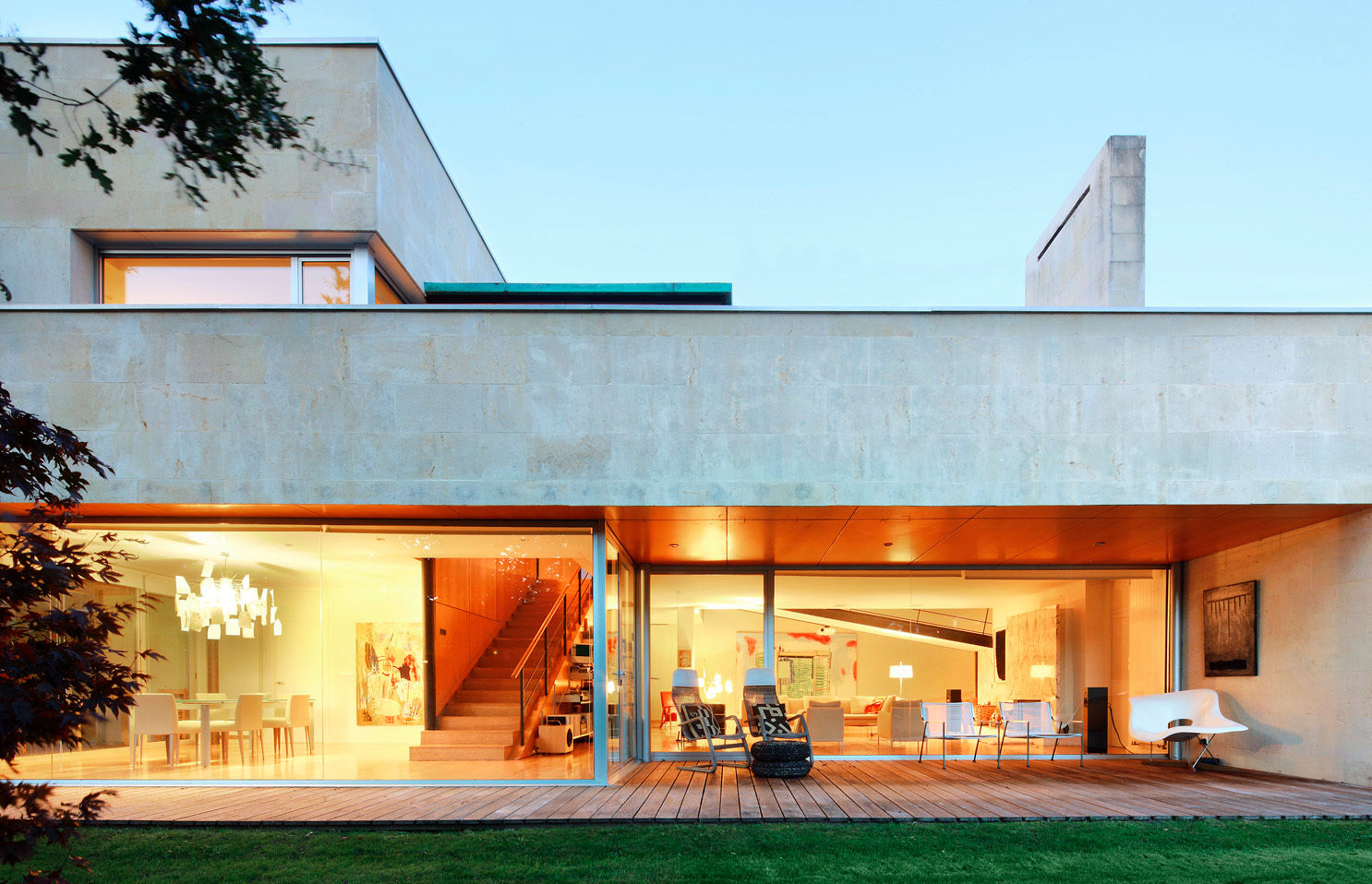 Casa en Mungia, Hoz Fontan Arquitectos Hoz Fontan Arquitectos Balcones y terrazas modernos