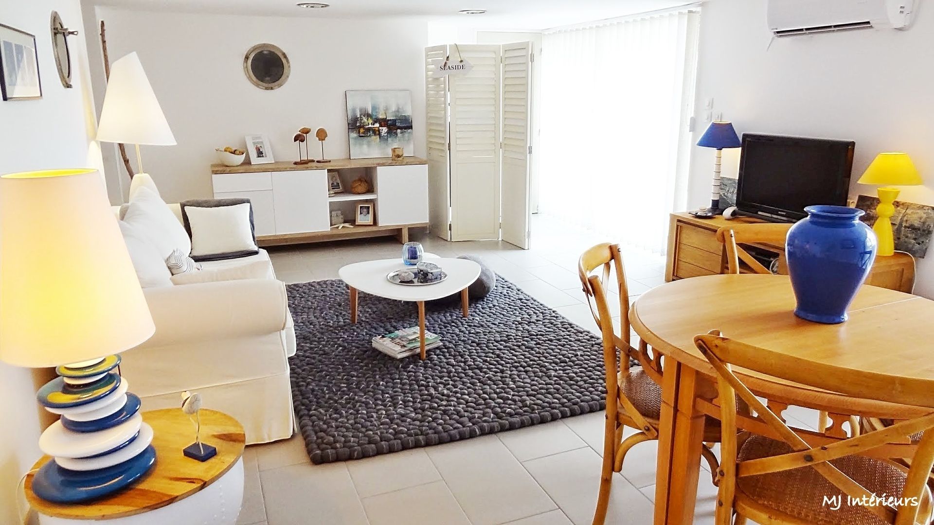 Appartement 3 pièces, MJ Intérieurs MJ Intérieurs บ้านและที่อยู่อาศัย