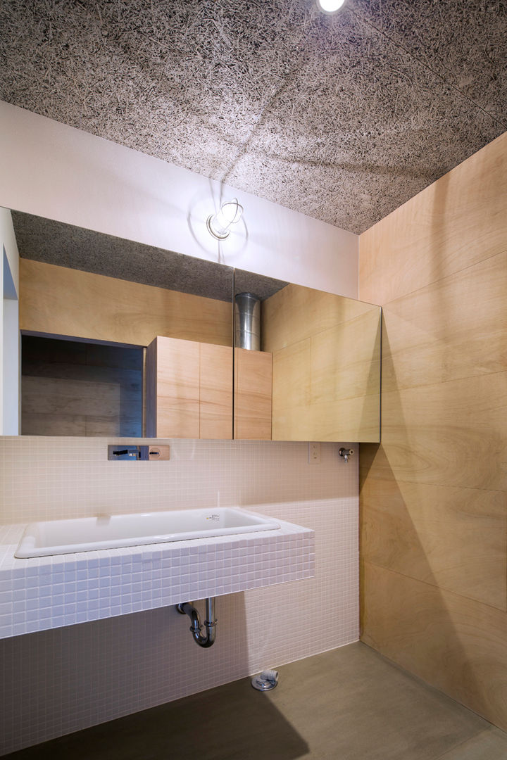 洗面脱衣室 川添純一郎建築設計事務所 ミニマルスタイルの お風呂・バスルーム