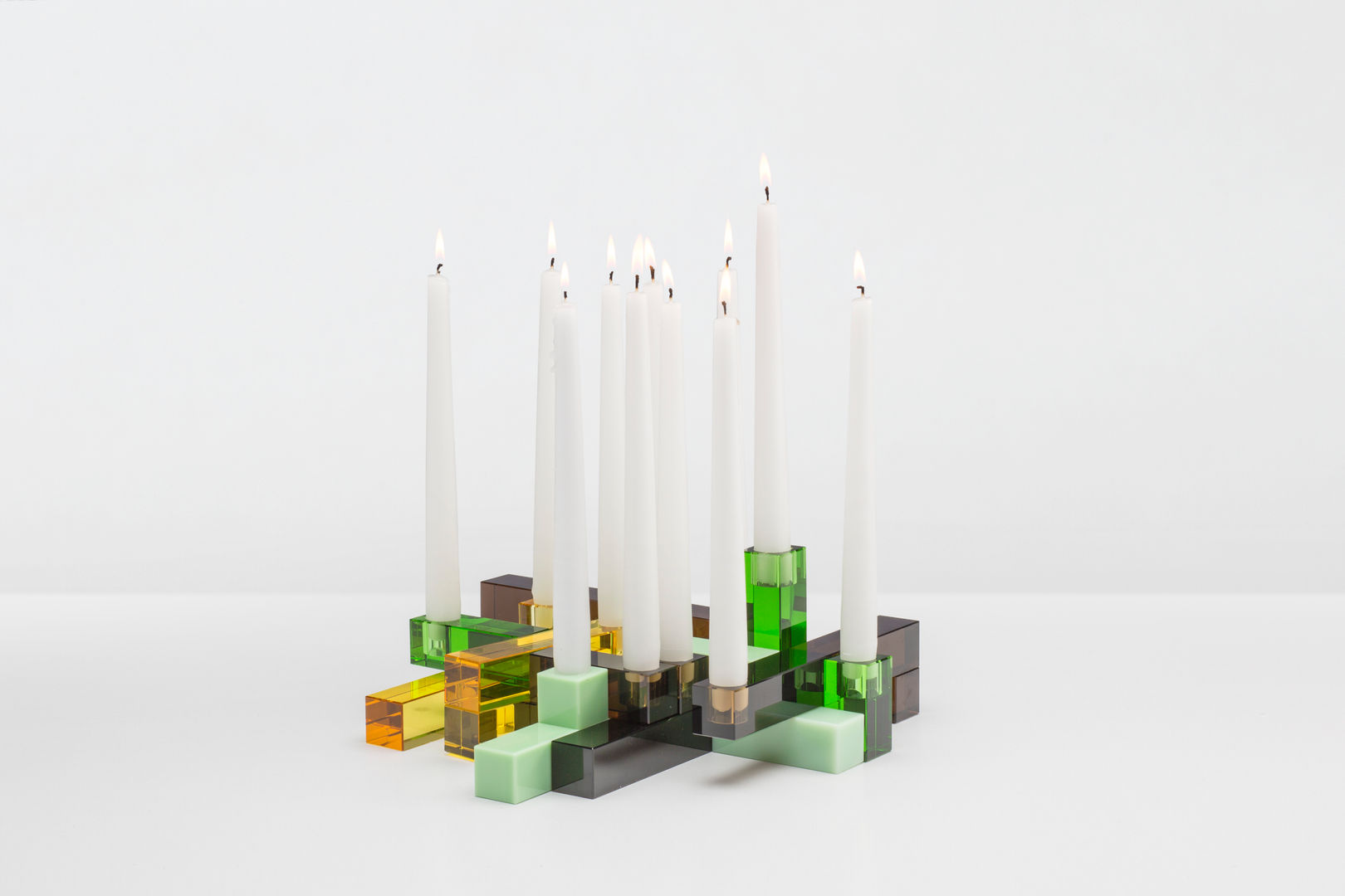 SILUET Candle holders by PearsonLloyd homify Vườn nội thất Interior landscaping
