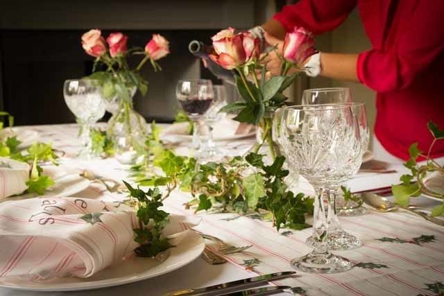 Christmas Dinner table Nicole Phillips England Cocinas rurales Accesorios y textiles