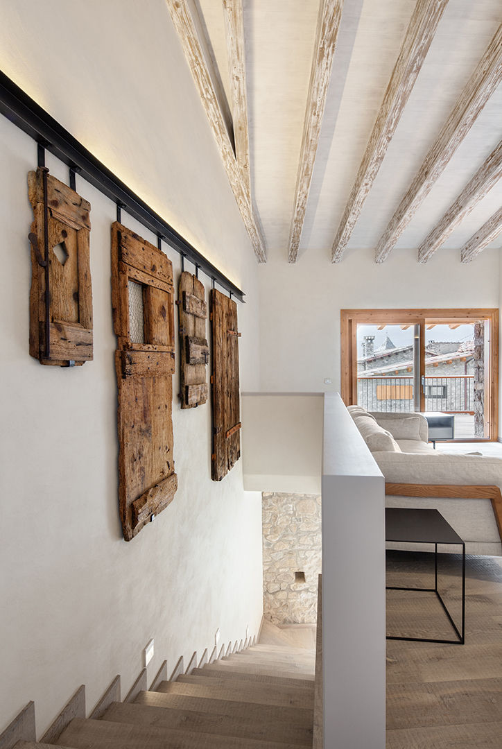 Rehabilitación en la Cerdanya, dom arquitectura dom arquitectura Больше комнат Аксессуары для животных