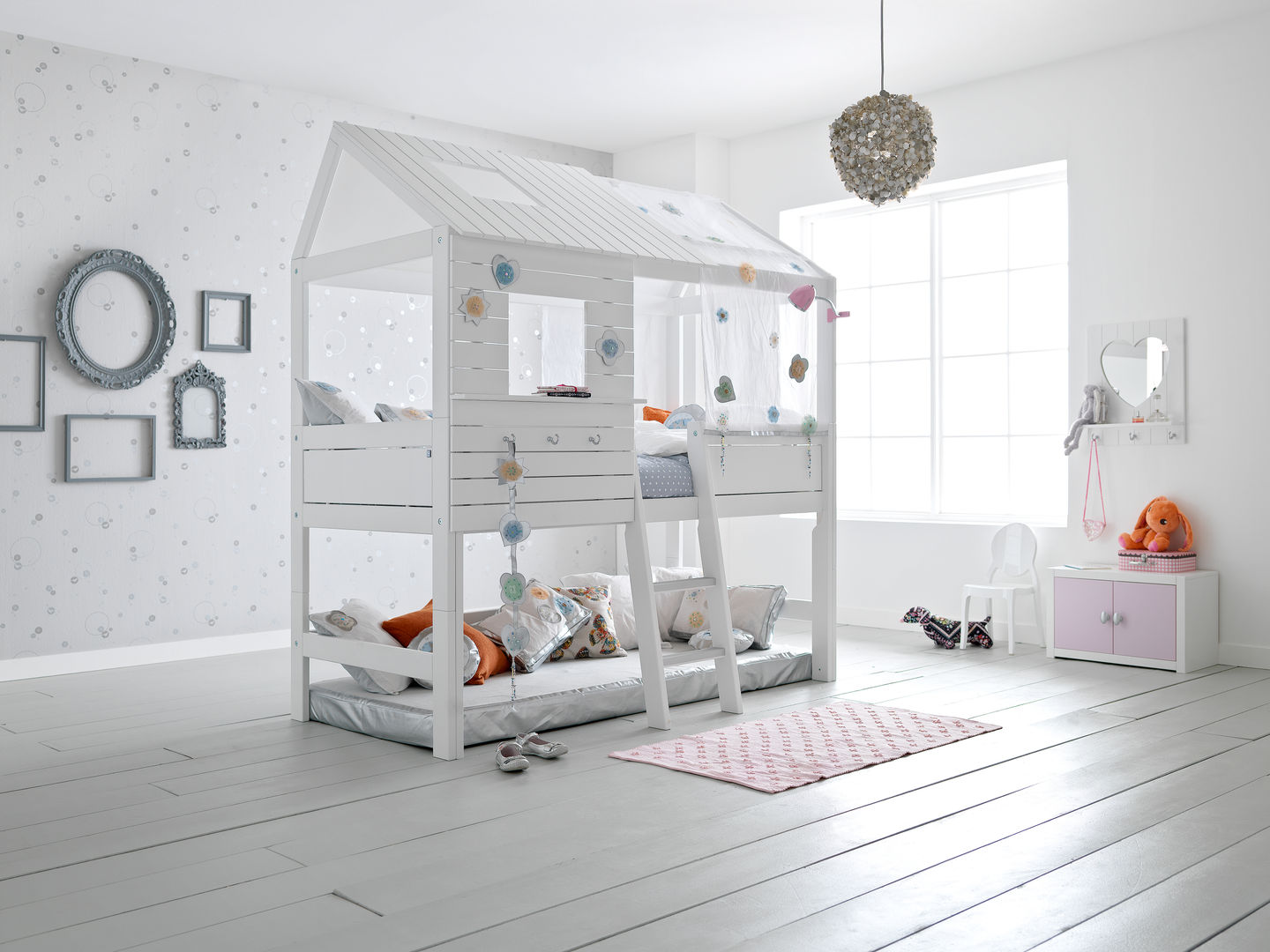 Silversparkle Children's High Hut Bed Cuckooland Детская комната в стиле модерн Кровати