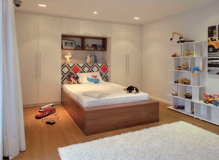 House E - E Evi, HANDE KOKSAL INTERIORS HANDE KOKSAL INTERIORS Modern style bedroom