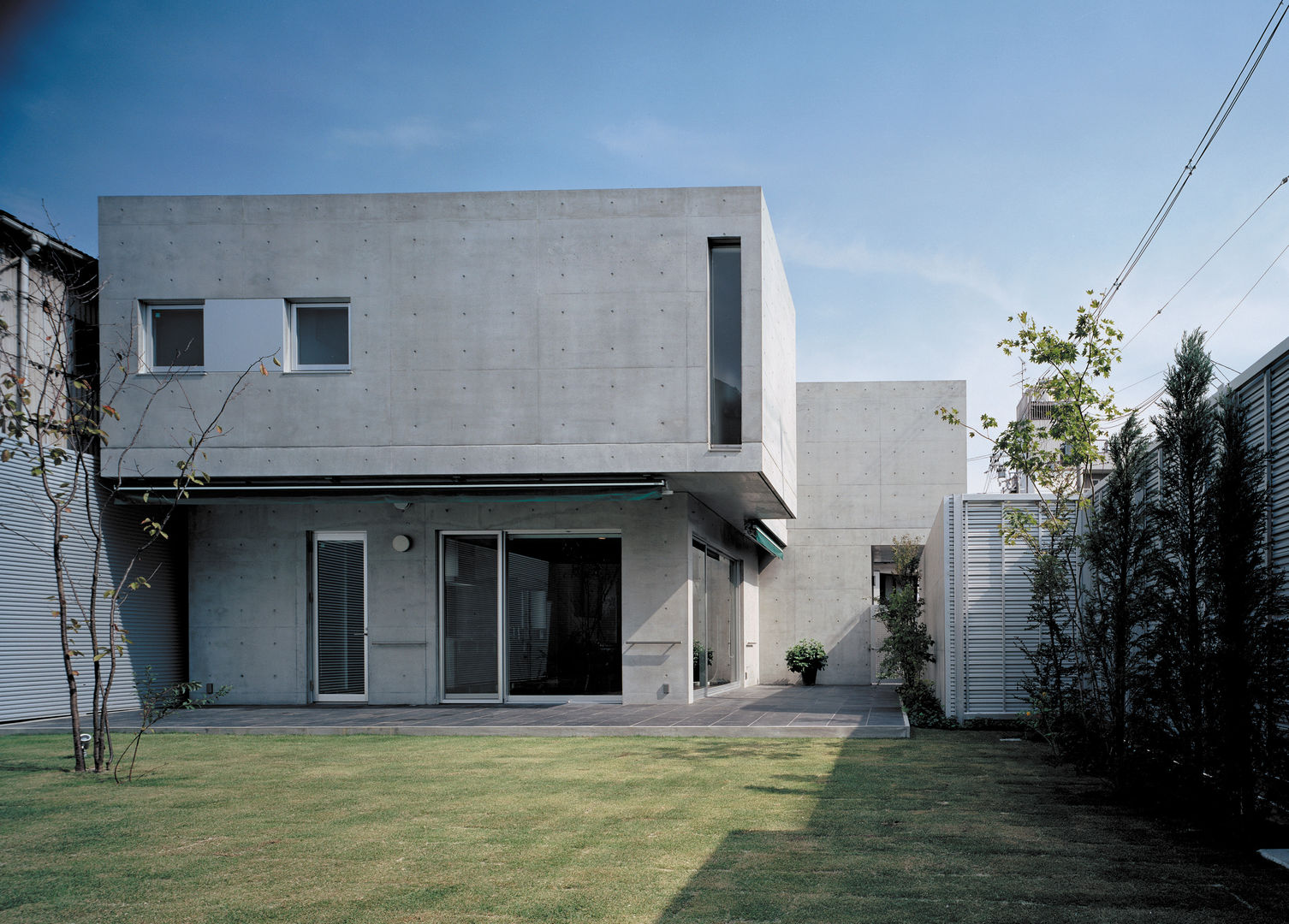 House of Kami, 一級建築士事務所アトリエｍ 一級建築士事務所アトリエｍ Jardines de estilo moderno