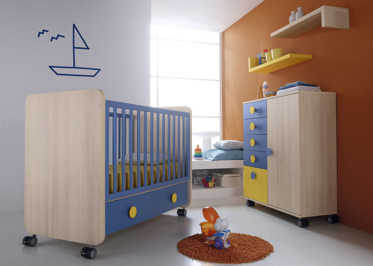 SONRÍE Idees.2, MUEBLES ORTS MUEBLES ORTS モダンデザインの 子供部屋 照明