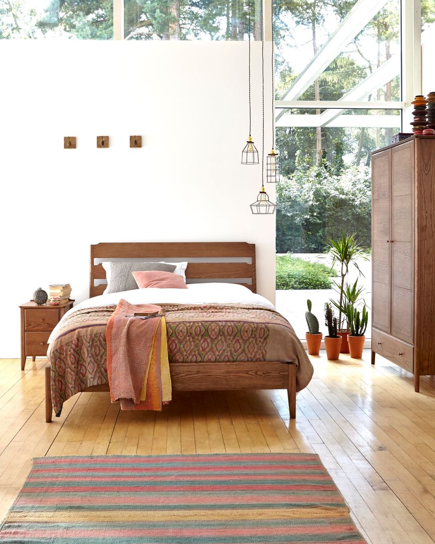 Samples 3, Ercol Ercol Scandinavian style bedroom Beds & headboards