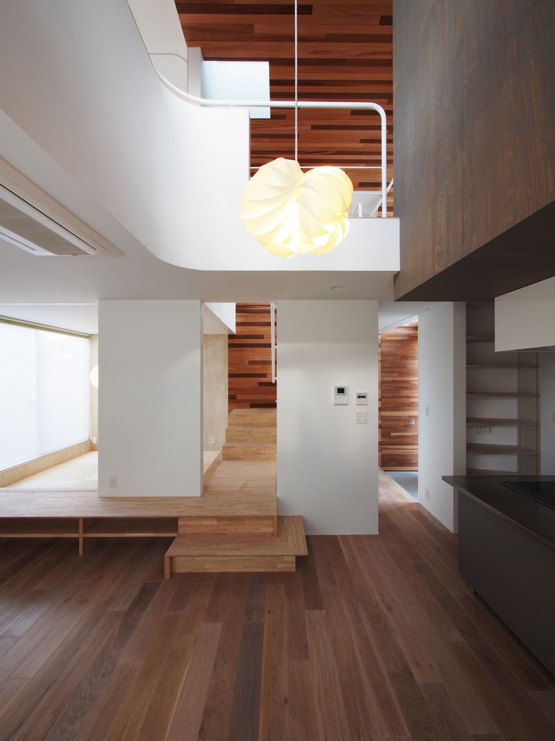 CACCO, イシウエヨシヒロ建築設計事務所 YIA イシウエヨシヒロ建築設計事務所 YIA Modern living room Wood Wood effect