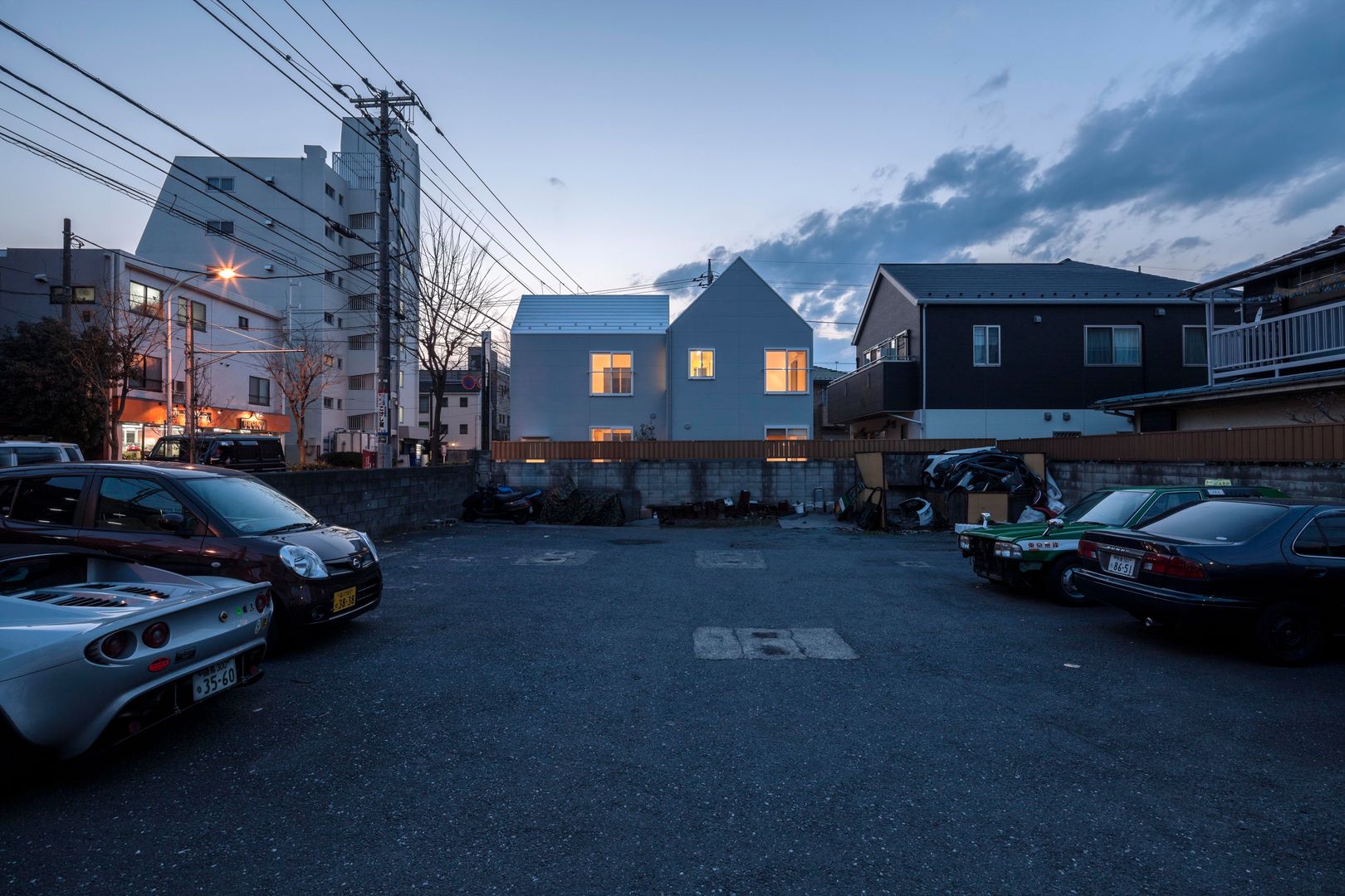 Tokyo Cottage, Umbre Architects／アンブレ・アーキテクツ Umbre Architects／アンブレ・アーキテクツ Nowoczesne domy